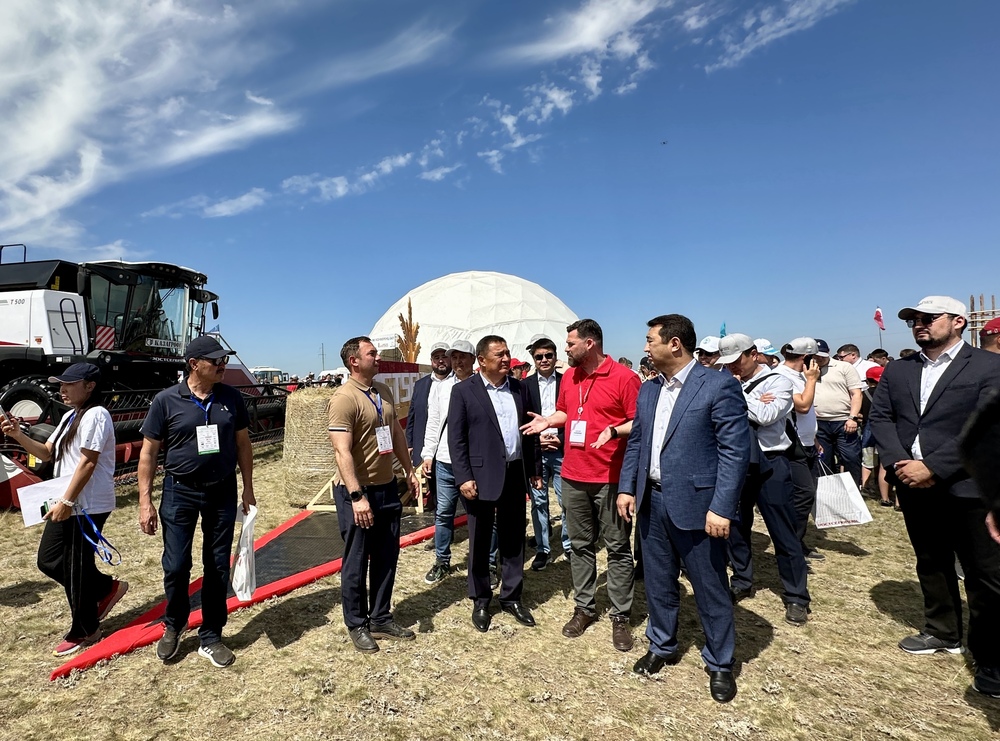 Rostselmash на Дне Поля «Jana Dala» Rostselmash на Дне Поля «Jana Dala»